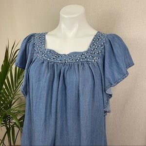 Liz Claiborne Embroidered Flutter Sleeve Swing Tee